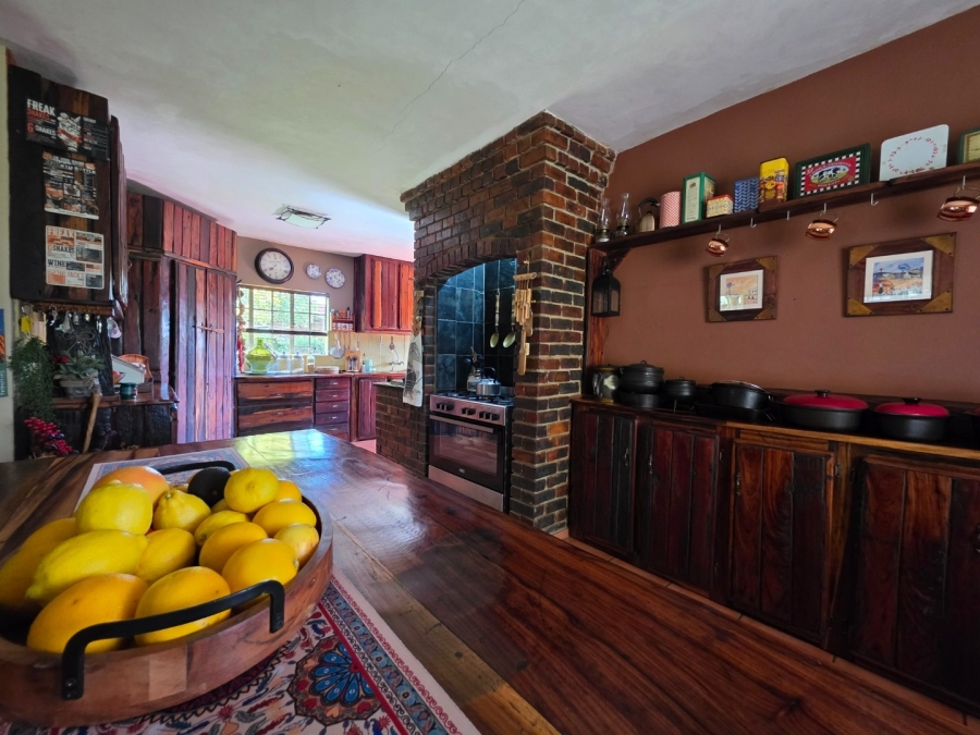 6 Bedroom Property for Sale in Olifantsnek North West